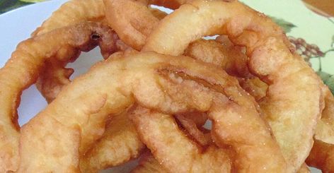 Fantastic Onion Ring Batter Recipe | Allrecipes Onion Ring Batter Recipe, Onion Rings Batter Recipe, Onion Ring Batter, Homemade Onion Rings, Onion Rings Recipe, Onion Ring, Batter Recipe, Football Food, Onion Rings