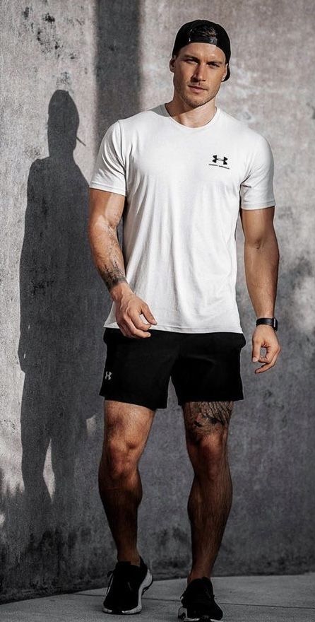 Mens Sportswear Athletic Wear, Guy Gym Outfit, Athletic Outfits Men Gym, Gym Looks Outfits, Gym Outfit Men Style, Male Model Outfits, Mens Gym Style, Workout Outfits Men, Mens Gym Outfits