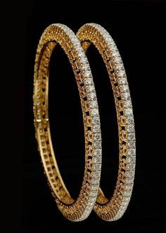 Luxury Jewelry. In s 18k Gold Bangle, Diamond Bracelet Design, Diamond Bangles, Bangles Gold, Bangles And Bracelets, Bracelets Design, Diamond Bangles Bracelet, Beautiful Bracelets, Bangles Design