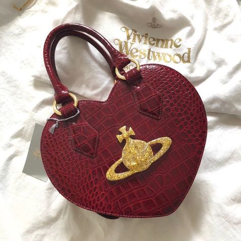 ✨ on Twitter: "vivienne westwood ‘chancery orb’ heart bag… " Vivienne Westwood Purse, Red Smoothie, Lizzie Hearts, Vivienne Westwood Bags, Aesthetic Bags, Red Purse, Heart Bag, Fancy Bags, Bags Aesthetic