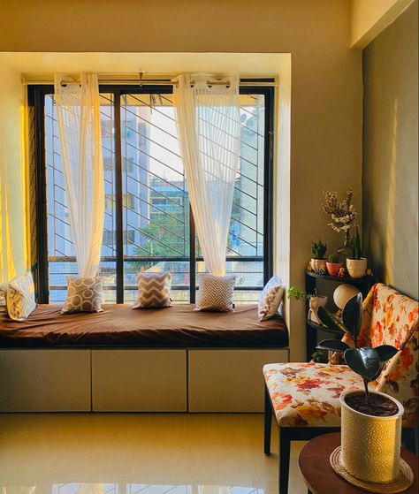 Window Seat Sofa, 1rk Interior Design, Window Sitting Ideas Indian, Small Indian Living Room Decor, Window Sitting Ideas, Window Design Indian, Indian Window Design, Home Study Design, Indian Window