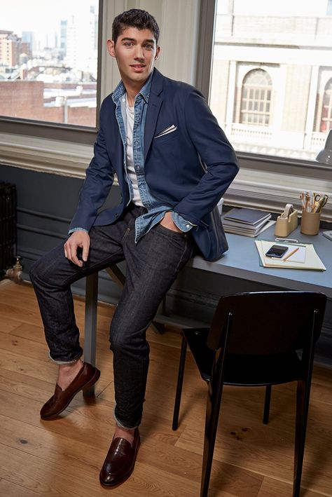 Cheat Sheet: The New Office Essentials J Crew Mens Outfits, Layered Outfits, J Crew Mens, Shirt Outfits, Ivy League Style, Italian Leather Shoes, New Office, Office Essentials, J Crew Men