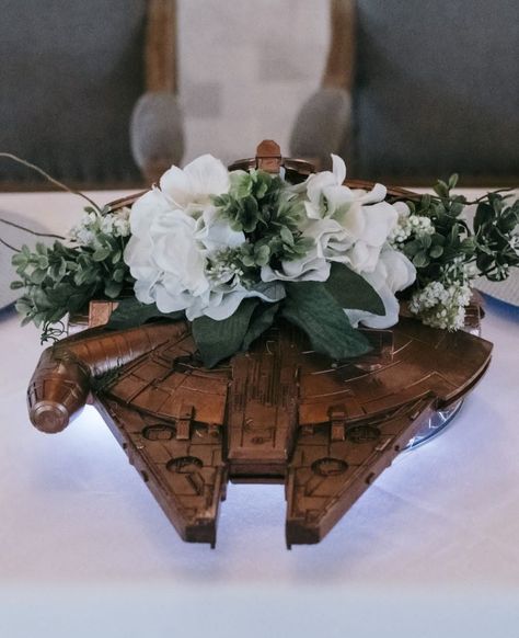 Star Wars Floral Arrangement, Star Wars Wedding Bridesmaids, Star Wars Centerpieces Wedding, Tasteful Star Wars Wedding, Star Wars Table Centerpiece, Classy Star Wars Wedding, Subtle Star Wars Wedding Ideas, Starwars Wedding Ideas, Star Wars Centerpiece Wedding