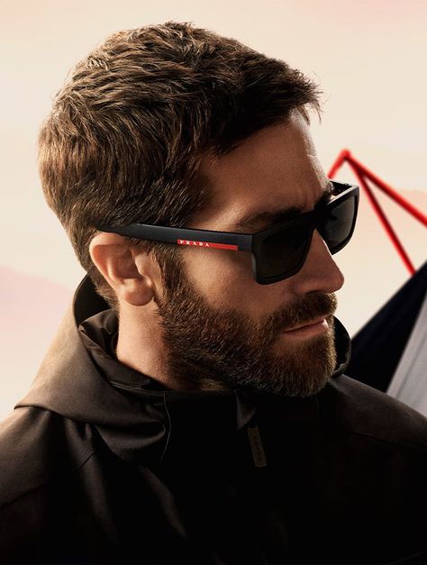 Jake Gyllenhaal Beard, Jake Gyllenhaal Haircut, Jake G, Men's Facial Hair, Mens Facial Hair Styles, Corte De Cabelo Masculino, Mens Haircuts Short, Jake Gyllenhaal, Spring Summer 2023