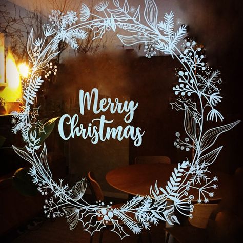 Window Chalk Christmas, Christmas Window Chalk, Chalk Window Christmas, Christmas Window Chalk Art, Chalk Window Art, Christmas Window Display Ideas, Window Chalk Art, Christmas Chalk Art, Christmas Window Art