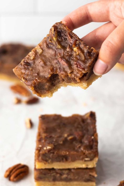 Vegan Pecan Pie Bars, Vegan Shortbread, Homemade Pecan Pie, Vegan Oil Free, Vegan Pecan Pie, Vegan Pecan, Aip Desserts, Date Bars, Vegan Holiday Recipes