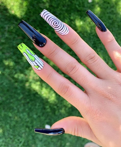 Slime Drip Nails, Halloween Slime Nails, Slime Nail Art, Slime Nails, Two Color Nails, Fun Slime, Halloween Slime, Funky Nail Designs, Matte Black Nails