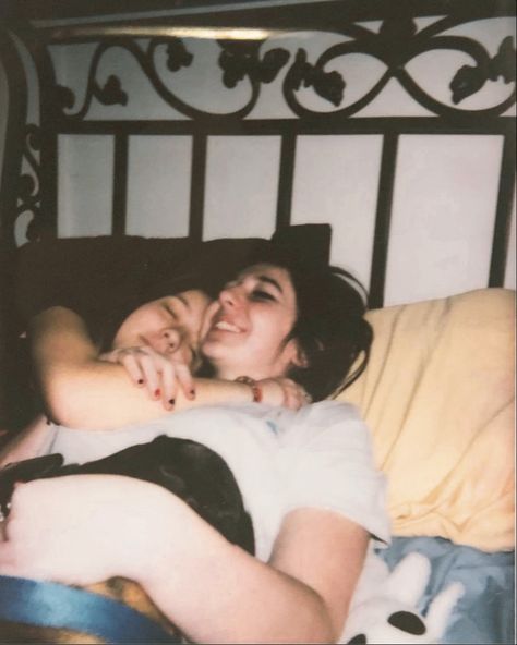 wlw couple, wlw aesthetic, lgbtq+, love, cozy, bed, sleep, lesbian couple, sapphic love Wlw Couple, Wlw Aesthetic, Marceline And Princess Bubblegum, Want A Girlfriend, Couple Sleeping, Never Been Loved, Girl Sleeping, Girl Couple, I Love My Wife