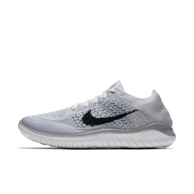 Nike Shoes High Tops, Nike Running Shoes Women, Sneakers Yeezy, Shoes Ballet Flats, Run Shoes, Black Nike Shoes, Nike Shoes Outfits, Nike Free Run, Nike Shoes Air Max