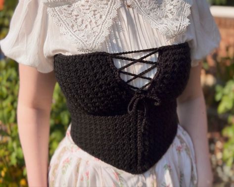 Crochet Corset, شال كروشيه, Bodice Pattern, Top Corset, Corset Pattern, Mesh Tops, Diy Vetement, Crochet Design Pattern, Crochet Clothing And Accessories