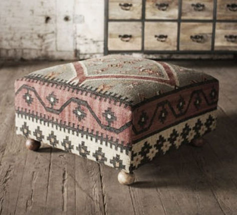 Ottoman Inspiration, Printed Ottoman, Bohemian Ottoman, Gorgeous Homes, Kilim Design, Kilim Ottoman, Ottoman Design, Rug Ideas, Vintage Soul