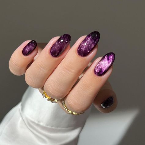 18 Velvet Nail Ideas for Fall That Are Equally Moody and Mesmerizing Nail Ideas For Fall, Velvet Nails, Manicure Nail Designs, Hair Concerns, Purple Sparkle, Body Hair Removal, Glass Nails, Sparkle Nails, Lip Hair