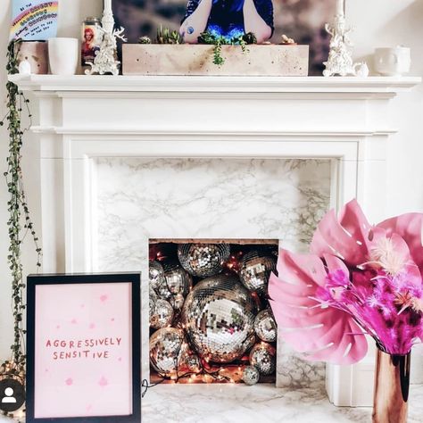 Disco Balls In Fireplace, Crystals In Fireplace, Disco Fireplace, Disco Ball Fireplace, Fireplace Photo, Artist Things, Lil Space, Disco Christmas, Dallas Apartment