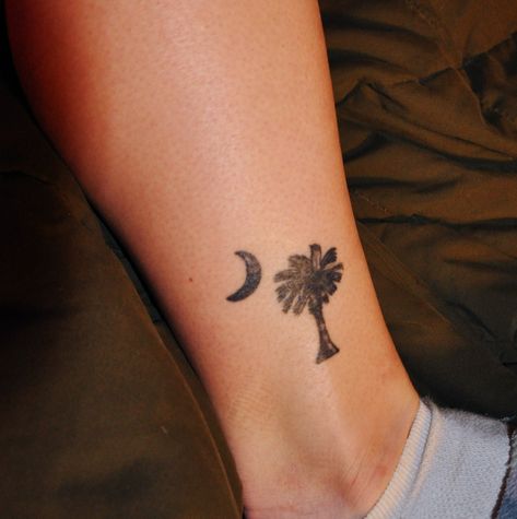 It would be cool to get the south carolina symbol.. Tree And Moon Tattoo, South Carolina Tattoo, Carolina Tattoo, Gamecock Nails, Tattoo Tour, Island Tattoo, Filipino Tattoos, Beach Tattoo, Suburban House