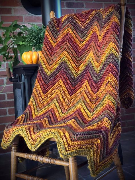 Crochet Chevron Blanket, Crochet Stitches Texture, Zigzag Crochet, Chevron Crochet Blanket, Chevron Crochet Blanket Pattern, Crochet Blanket Colors, Crochet Ripple Afghan, Crochet Lovely, Afghan Patterns Free