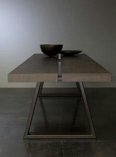 Table idea Meja Industrial, Minimalist Dekor, Interior Minimalista, Brown Table, Minimalist Interior Design, Furniture Details, Steel Furniture, Furniture Inspiration, Minimalist Interior