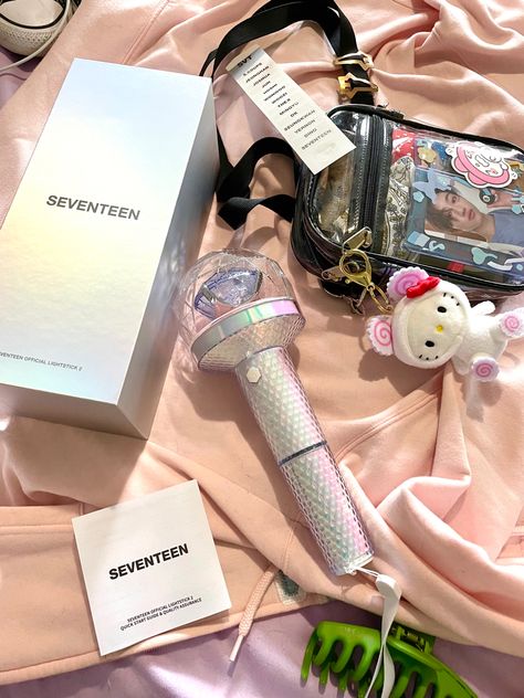 Svt Concert Aesthetic, Seventeen Merch Aesthetic, Seventeen Concert Aesthetic, Kpop Fangirl Aesthetic, Kpop Fan Aesthetic, Kpop Merch Aesthetic, Concert Seventeen, Seventeen Lightstick, Kpop Items