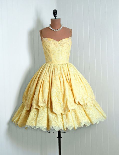 It's a good thing it's too small, or I would be so broke right now. Yellow Puffy Dress, 50 Style Dresses, 50s Prom Dresses, 50s Prom, Dresses Yellow, 50s Fashion Dresses, Prom Dresses Yellow, Look Retro, Belle Dress