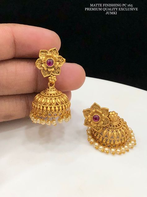 Gold Jhumka Earrings Indian Bridal, Jumkas Gold In 10 Grams, Ankle Bracelets Gold, Marriage Jewellery, Fashion Jewelry Necklaces Gold, Gold Earrings For Kids, Gold Ideas, Gold Jhumka, Jhumka Designs