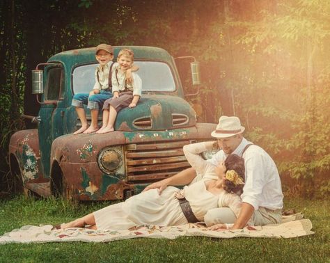 antique truck photo shoot ideas | Vintage truck photos Ballet Flowers, Vintage Family Pictures, Flowers Engagement, Vintage Family Photos, Green Ideas, Vintage Family, Old Truck, Vintage Photoshoot, Vw Vintage