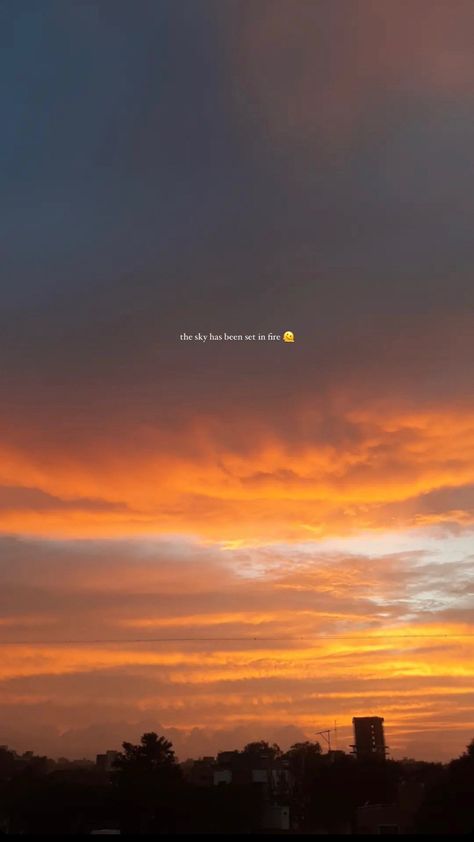 Captions On Orange Colour, Aesthetic Evening Captions For Instagram, Evening Quotes Sunset For Instagram, Orange Sky Aesthetic Quotes, Orange Sky Captions, Captions About Sunsets, Evening Quotes Sunset, Marathi Captions For Instagram, Evening Sunset Photography