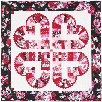 Valentines Quilts, Valentines Quilt, Valentine Quilt, Quilted Placemat Patterns, Quilt Heart, Moon Quilt, Heart Quilts, Heart Quilt Pattern, Patchwork Heart