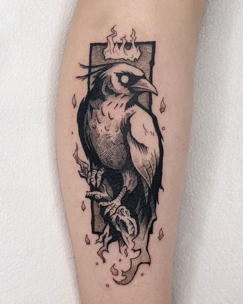 Universal tattoo inspirations Universal Tattoo, Bird Flash, Crow Tattoo Design, Woodcut Tattoo, Raven King, Crow Tattoo, Raven Tattoo, Tatuaje A Color, Gothic Tattoo