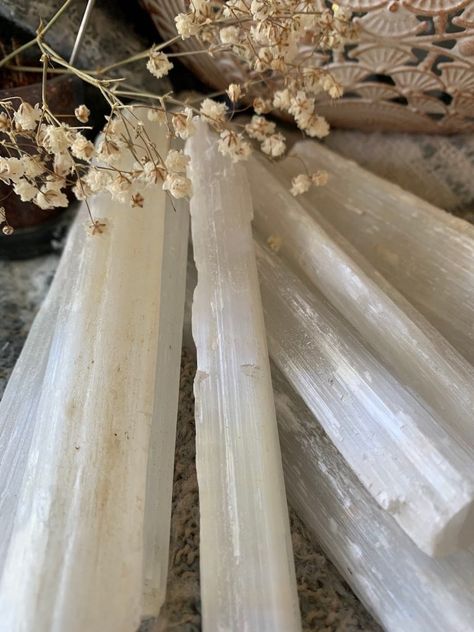 Soft Crystal Aesthetic, Crystals White, Crystal White Aesthetic, Crystal Clear Aesthetic, White Crystals Aesthetic, Selenite Aesthetic, Neutral Crystal Aesthetic, Selenite Crystal Aesthetic, Selenite Wand