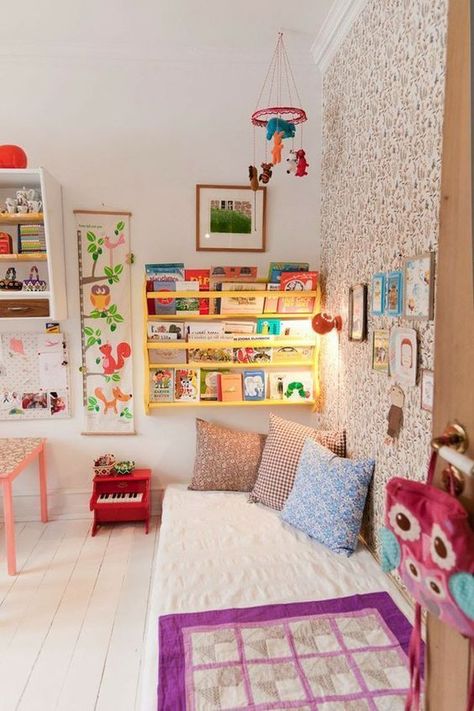 Reading Nook Kids, House Checklist, New Home Checklist, Colorful Kids Room, Kids Room Inspiration, Floor Bed, Toddler Bedrooms, Kids Interior, Big Girl Rooms