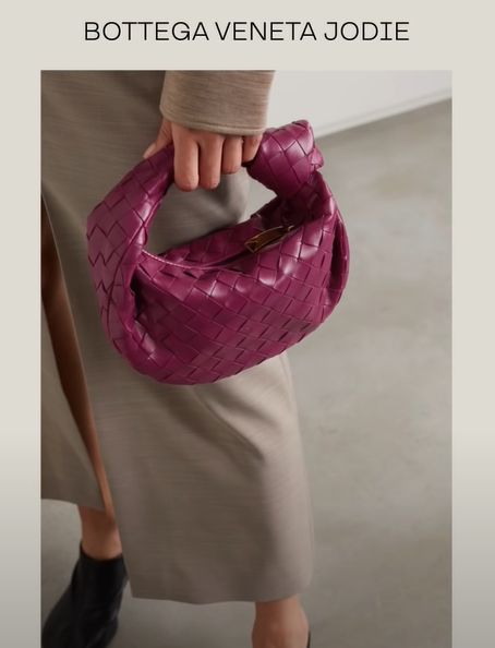 Pink Bottega, Bottega Veneta Bag Tote, Bottega Veneta Chain Pouch, Bottega Veneta Jodie Mini, Bottega Veneta Jodie, Mini Jodie, Statement Handbag, Bottega Veneta Bag, Pretty Bags