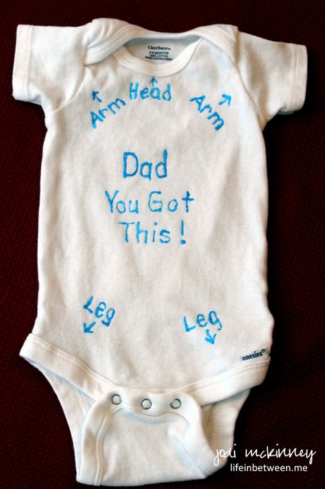 onesie dad you got this baby shower hand painted gift idea Decorating Onesies Ideas, Baby Onsies Ideas Drawing, Onsie Painting Ideas, Baby Shower Painting Ideas, Baby Onesie Painting Ideas, Diy Onesie Decorating, Onesie Decorating Ideas, Onesie Painting Ideas, Painting Onesies Ideas