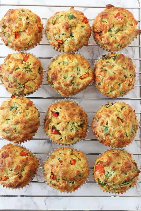 Spinach Muffins, Healthy Afternoon Snacks, Healthy Lunches For Kids, Savory Muffins, Fussy Eaters, Cheese Muffins, Easy Meals For Kids, God Mat, Spinach Recipes