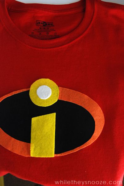 Incredibles_DIY_logo The Incredibles Halloween Costume, Superhero Diy, Incredibles Birthday Party, Costume Simple, Incredibles Costume, Disney Costumes Diy, Meme Costume, Carnaval Costume, Superhero Costumes