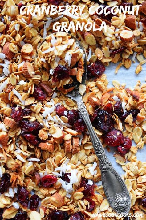 Homemade Cranberry Coconut Granola Soft Granola, Happy Breakfast, Granola Snacks, Granola Recipe Healthy, Crunchy Granola, Granola Cereal, Granola Healthy, Granola Recipe, Granola Recipes