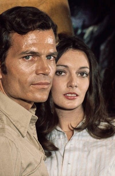 Patrick Wayne, Sarah Douglas... The People that Time Forgot (1977) Sarah Douglas, Patrick Wayne, Film