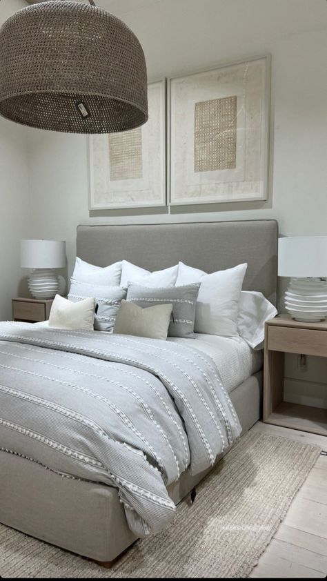 Guest Room Grey Bed, Light Grey Carpet Bedroom Ideas, Guest Bedroom Ideas Grey Bed, Room With Grey Bed, Light Gray Bed Frame Bedroom Ideas, Grey Bedframe Room, Light Grey Bedding Ideas, Grey Bedframe Room Ideas Cozy, Grey Upholstered Bed Bedroom Ideas