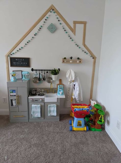 Home Corner Playroom, Home Corner Preschool Pretend Play, Bedroom Play Corner, Playroom Home Corner, Pretend House Playroom, Early Years Home Corner, Toddler Apartment Play Area, House Outline On Wall Playroom, Cozy Area Ideas Preschool