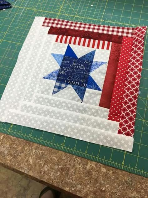 Americana Quilts Ideas, Qov Quilts, Americana Quilts, Log Cabin Quilt Pattern, Log Cabin Quilt Blocks, Flag Quilt, Cabin Quilt, Patriotic Quilts, Quilt Of Valor