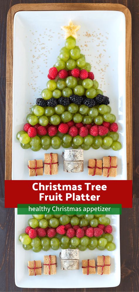 Create a healthy fruit platter appetizer for Christmas in the shape of a christmas tree using an apple, grapes, raspberries, blackberries, and graham crackers! #christmastreefruitplatter #christmasfruitplatter Healthy Platter, Appetizer For Christmas, Christmas Tree Fruit, Appetizer Christmas, Fruit Christmas Tree, New Year's Desserts, Party Food Dessert, Snack Platter, Vegan Candies