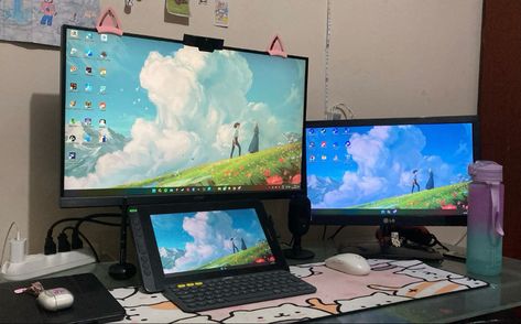 Digital artist setup Digital Artist Desk Setup, Digital Artist Setup, Cintiq Setup, Artist Setup, Art Setup, Pc Inspiration, Huion Tablet, Artist Desk, Setup Inspiration