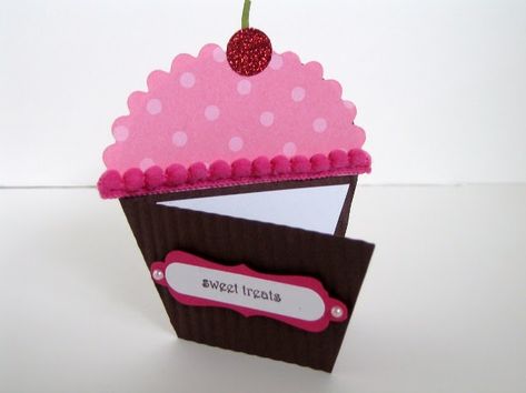 I've been having lots of fun with the Petal Cone Die.  When I saw the idea for this cupcake card on Corinne Somerville's  blog, I knew I had... Cupcake Cones, Crafts For Kids Paper, Cupcake Cards, Cupcake Card, Cupcake Birthday, Kids Crafting, Cake Card, Shaped Cards, Kids Birthday Cards