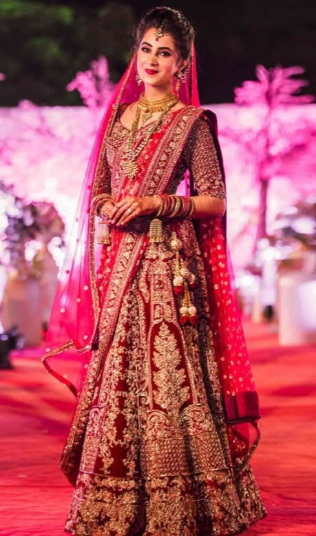 Blogger Shaurya Sanadhya wedding lehenga cost. Click on image to see price. #Frugal2Fab शादी की तस्वीरें, Indian Wedding Bride, Indian Bridal Photos, Wedding Lehenga Designs, Bridal Lehenga Collection, Indian Wedding Photography Poses, Designer Bridal Lehenga, Indian Bridal Lehenga, Bridal Lehenga Red