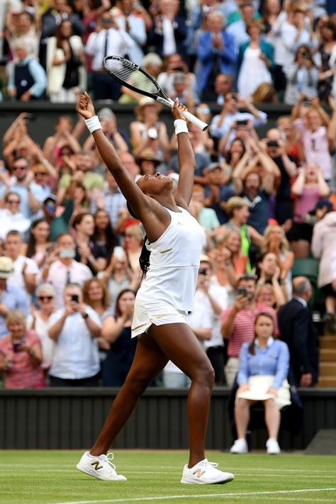 Meet Coco Gauff: The 15-Year-Old Tennis Phenom Who Shocked the World at Wimbledon Coco Gauff, Tennis Aesthetic, Pro Tennis, Tennis Equipment, Tennis World, Venus Williams, Celebrity Workout, Tennis Fashion, Travel Outdoors