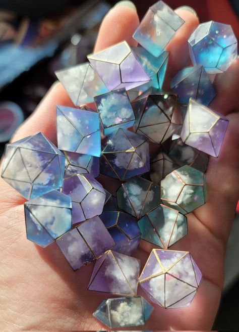 Painted Dice Ideas, Diy Dnd Dice, D&d Dice, Dnd Aesthetic Dice, Shao Jun, Dungeons And Dragons Aesthetic Dice, Resin Dnd Dice Diy, D&d Aesthetic Dice, Dice Ideas