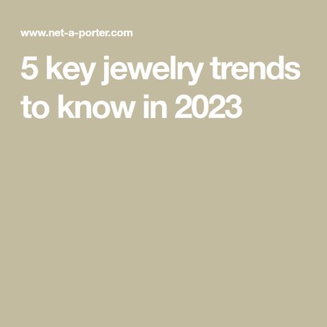 90s And 2000s Fashion, Biker Chain, Classic Bangles, Positive Mantras, Latest Jewellery Trends, Big Jewelry, Trending Necklaces, Key Jewelry, Precious Jewels