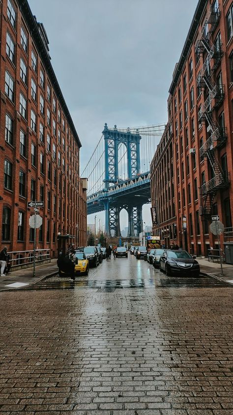 dumbo, brooklyn, ny, new york, manhattan bridge, nueva york Dumbo New York Photography, Brooklyn Nine Nine Wallpaper Iphone, Brooklyn Bridge Aesthetic, Nyc Scenery, Brooklyn Photoshoot, Brooklyn Winter, Brooklyn Aesthetic, Dumbo New York, Wallpapers 2024