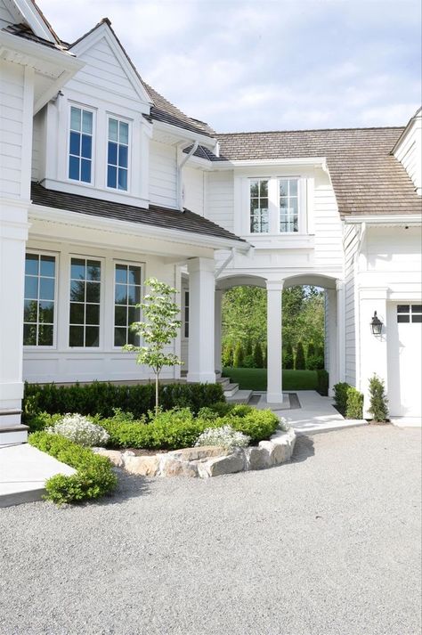 Grand Home Exterior, Summer Villa Exterior, Coastal Beach House Decor, Coastal Family Home Exterior, Back Of House Exterior, Costal House Exteriors, White Modern Cottage, Coastal Entrance, Modern Cape Cod House Exterior