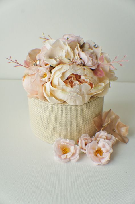 Gorgeous cake topper. Beautiful large peonies and tiny blush roses give it very vintage look. Decorated with pearl like beads, rhine stones and lace. It is made to fit 6 inch cake.  Matching bouquet is here https://www.etsy.com/ca/listing/476741089/peony-bridal-bouquet-silk-wedding?ref=shop_home_active_12 Corsage is here https://www.etsy.com/ca/listing/474522845/wedding-corsage-silk-flower-corsage-pin?ref=shop_home_active_2 Note, this is made to order item, so please, check the policies for curr Silk Flower Cake Topper, Basket Cakes, 6 Inch Cake, Silk Flower Corsage, Flower Cake Topper, Floral Cake Topper, Bridal Bouquet Peonies, Flower Cake Toppers, Wedding Flower Girl Basket