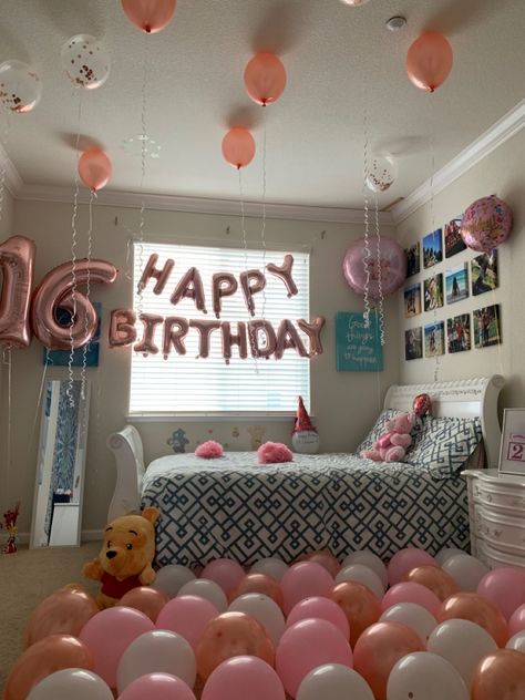 Balloons decorations for sweet 16 birthday Room Decoration For Birthday, Birthday Party Decorations Ideas, Sweet 16 Party Planning, Sweet 16 Party Themes, Party Decorations Ideas, 15th Birthday Party Ideas, Sweet 16 Party Decorations, Surprise Birthday Decorations, Birthday Room