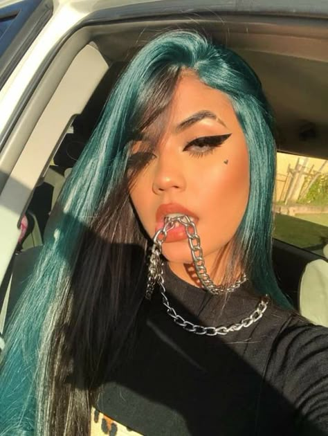 One Side Money Piece Hair Color, Hot Pink Hair, Hair Color Underneath, Bold Hair Color, Candy Hair, Teal Hair, Bright Hair Colors, Dyed Hair Inspiration, Pretty Hair Color